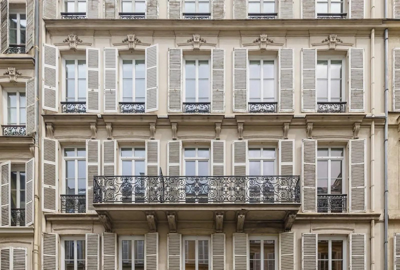 Cosy 2-bed Flat Near Moulin Rouge Apartament